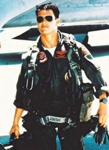 Tom Cruise wearing Aviators in Top Gun