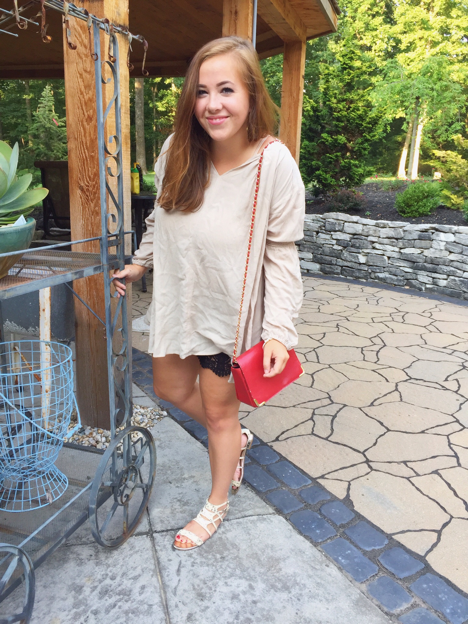 What to Wear: End-of-Summer BBQ Party – Sorority Fashion